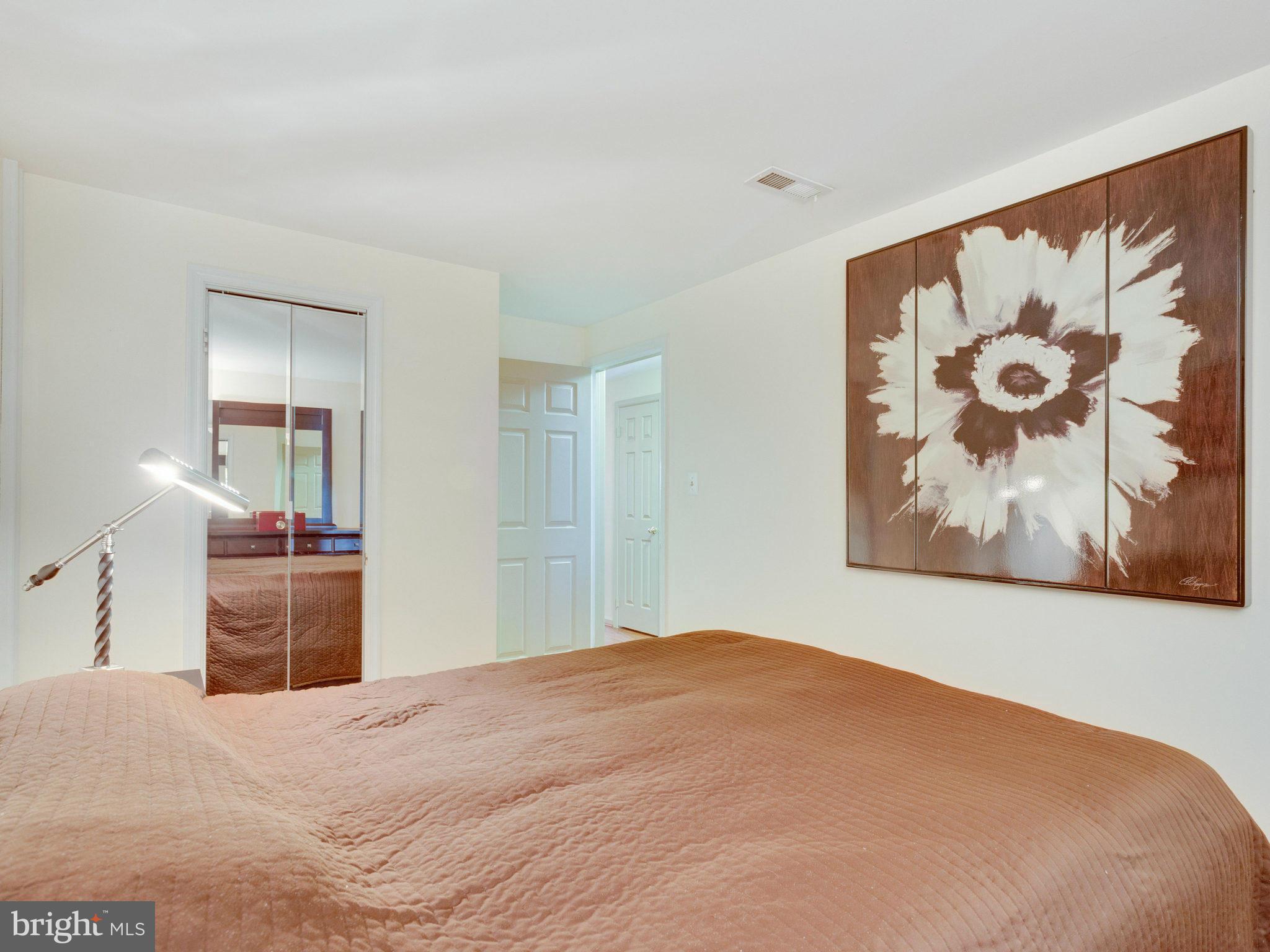 RIVER OAKS - Residential