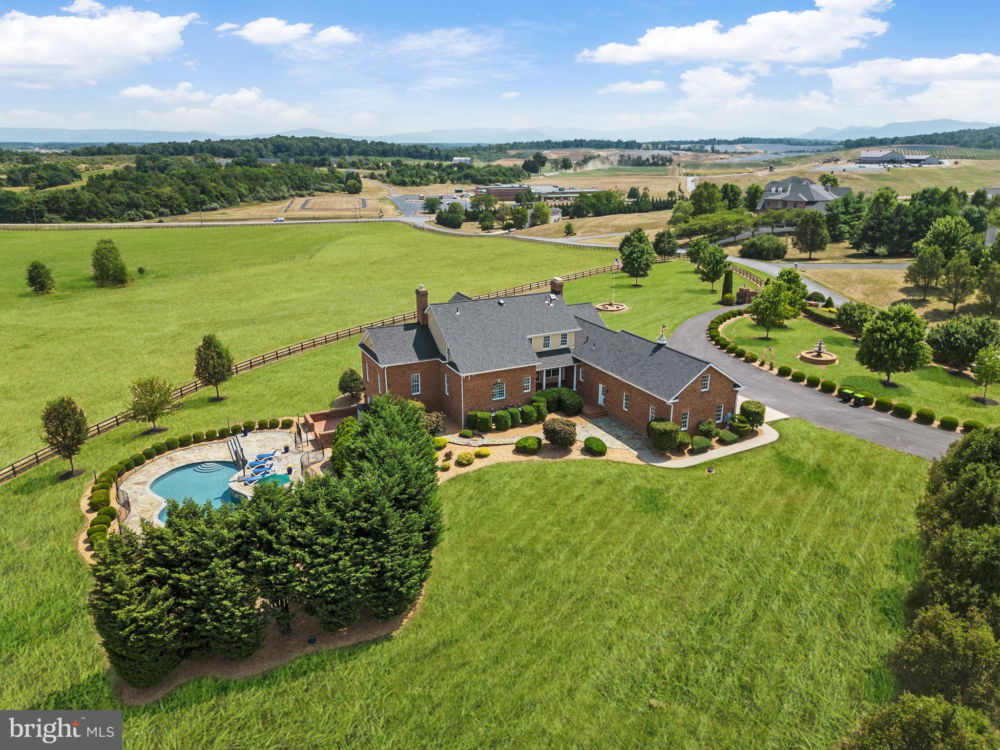 THE ORCHARD - Residential