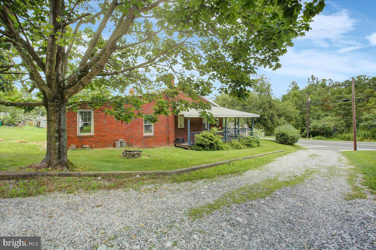 14112 BUCHANAN TRAIL EAST