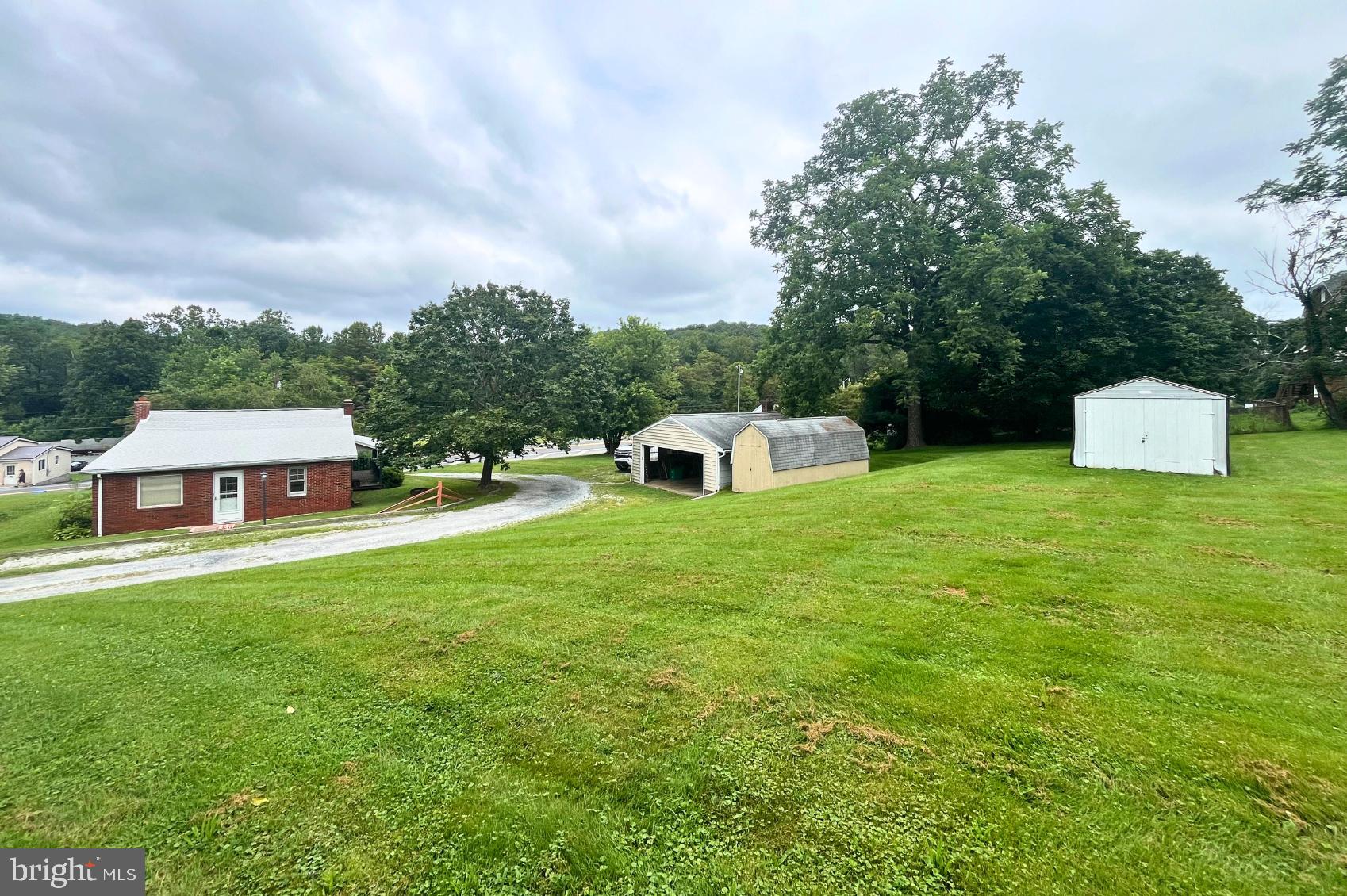 14112 BUCHANAN TRAIL EAST