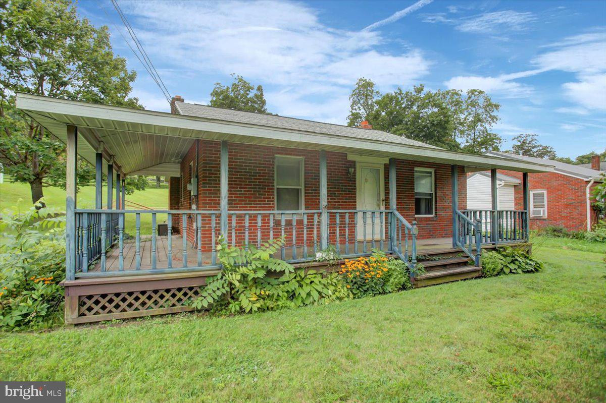 14112 BUCHANAN TRAIL EAST