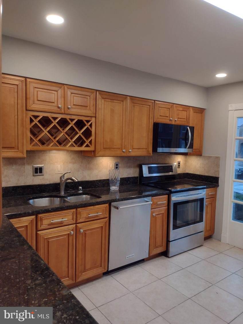 10712 CASTLETON TURN, UPPER MARLBORO, MD, 20774 10712 CASTLETON TURN