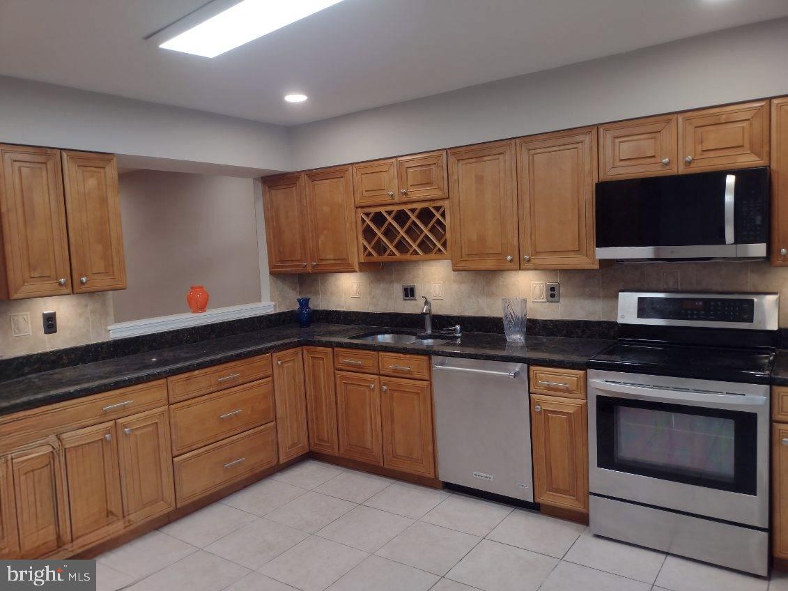 10712 CASTLETON TURN, UPPER MARLBORO, MD, 20774 10712 CASTLETON TURN