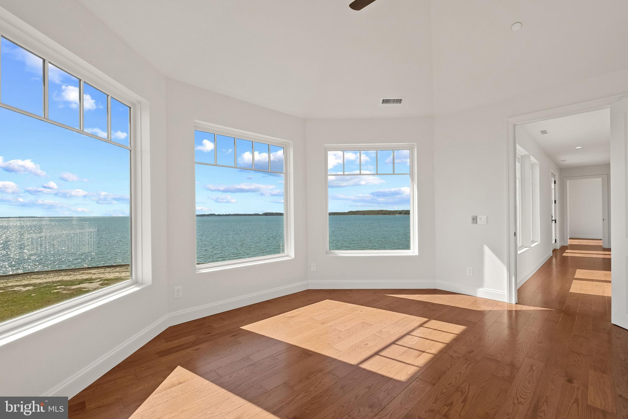 TOWN POINT - Residential