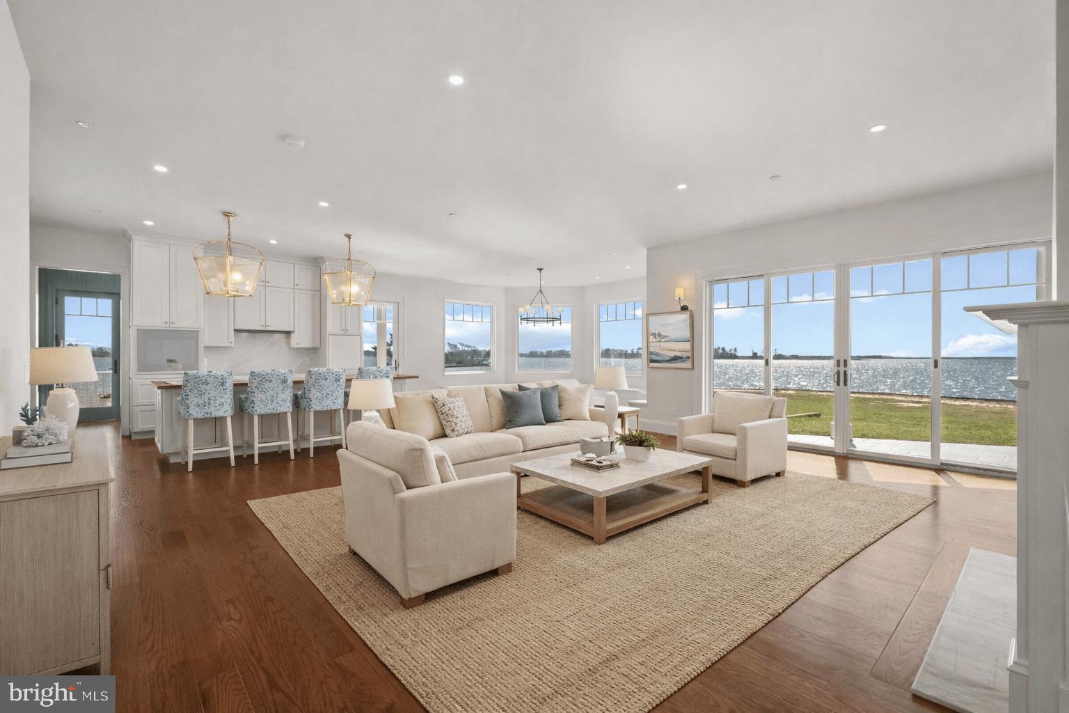 TOWN POINT - Residential