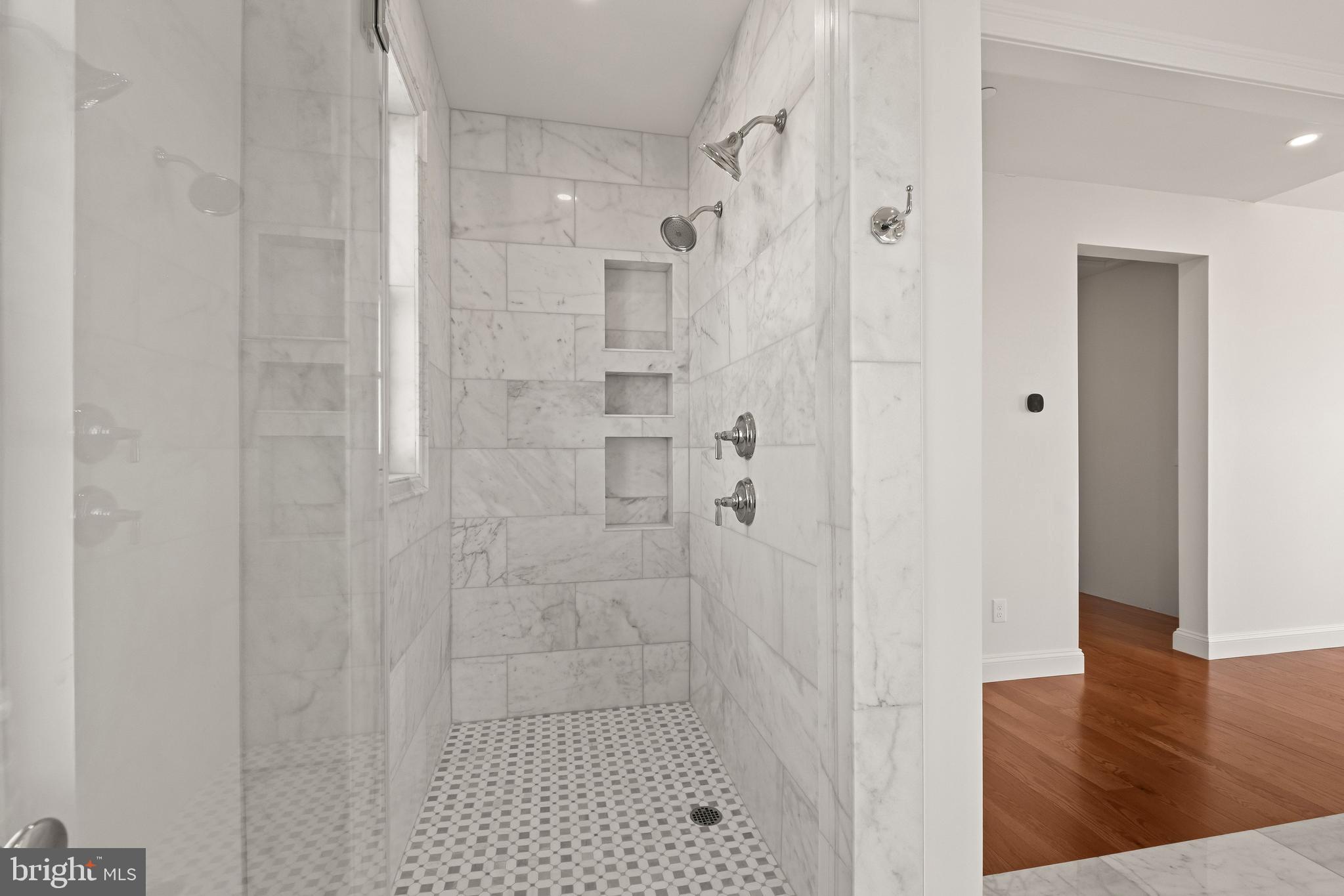 TOWN POINT - Residential