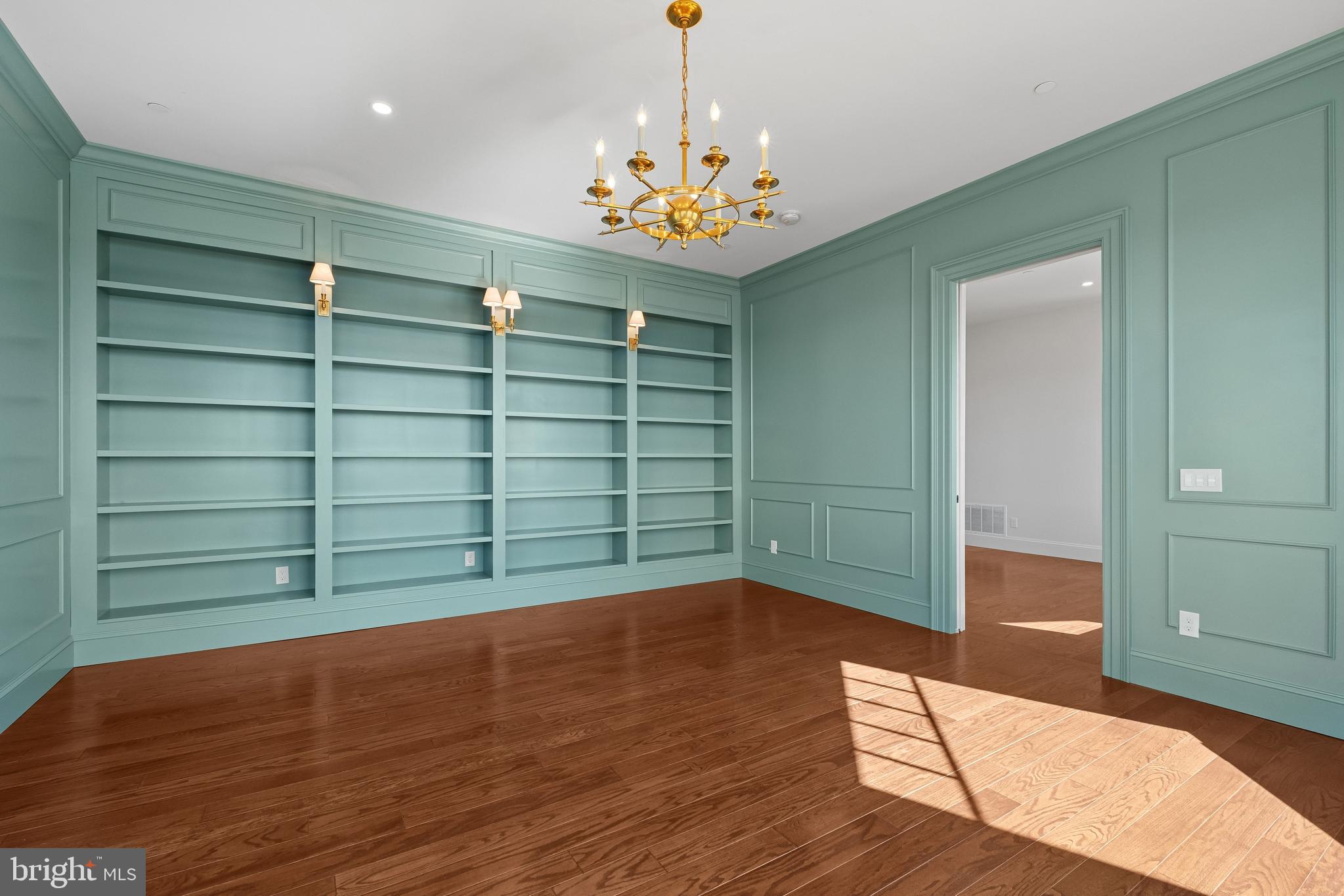 TOWN POINT - Residential