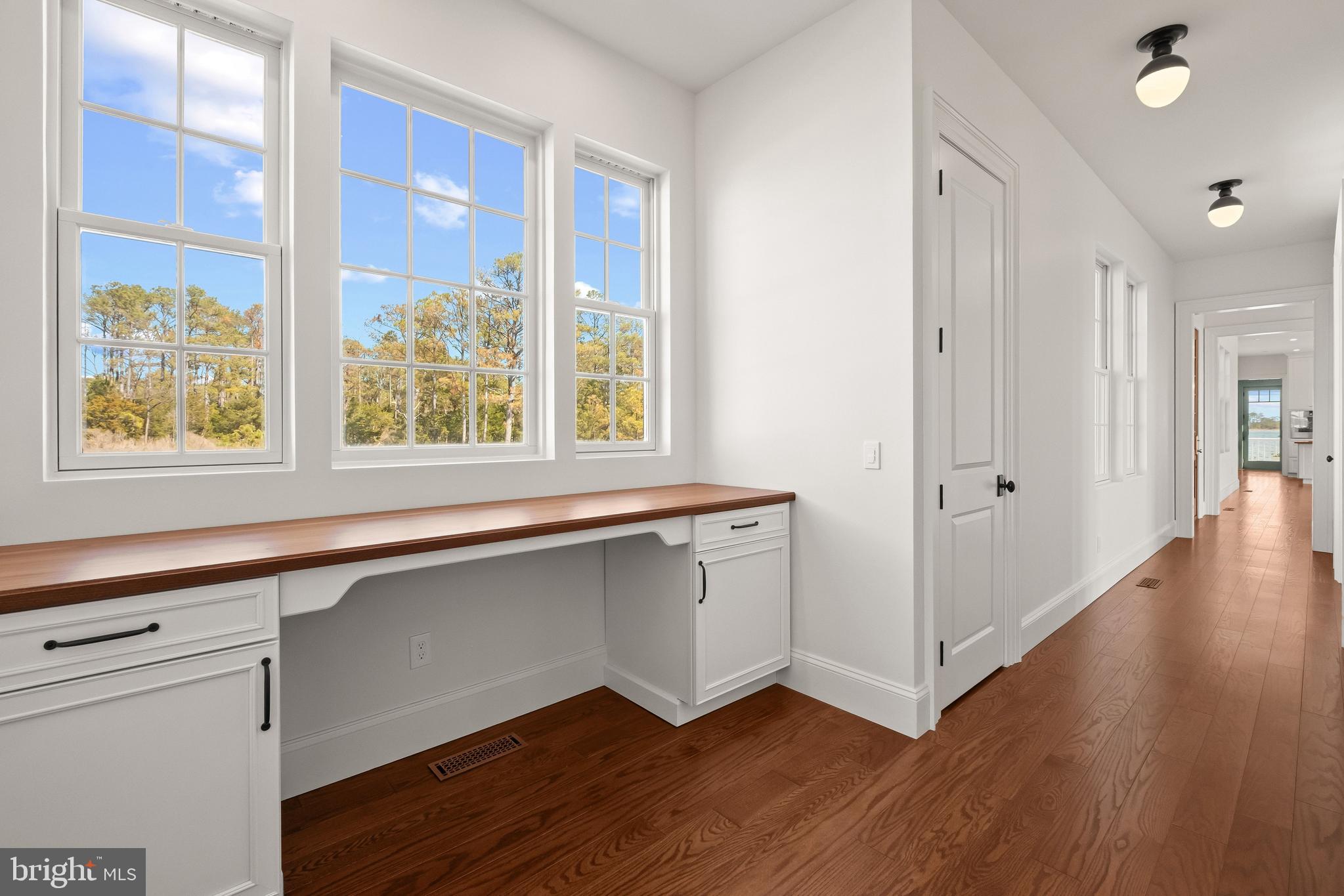 TOWN POINT - Residential