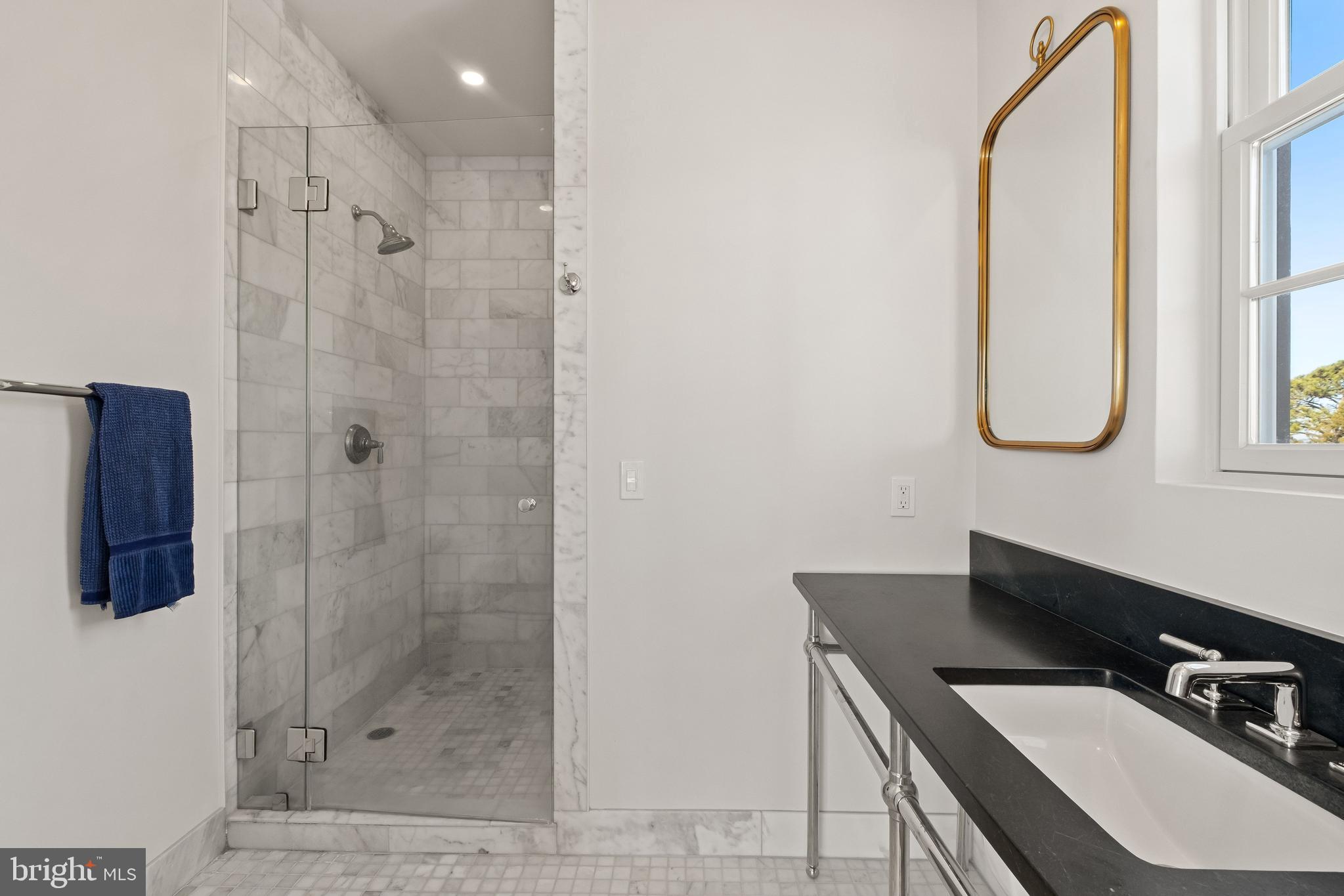 TOWN POINT - Residential