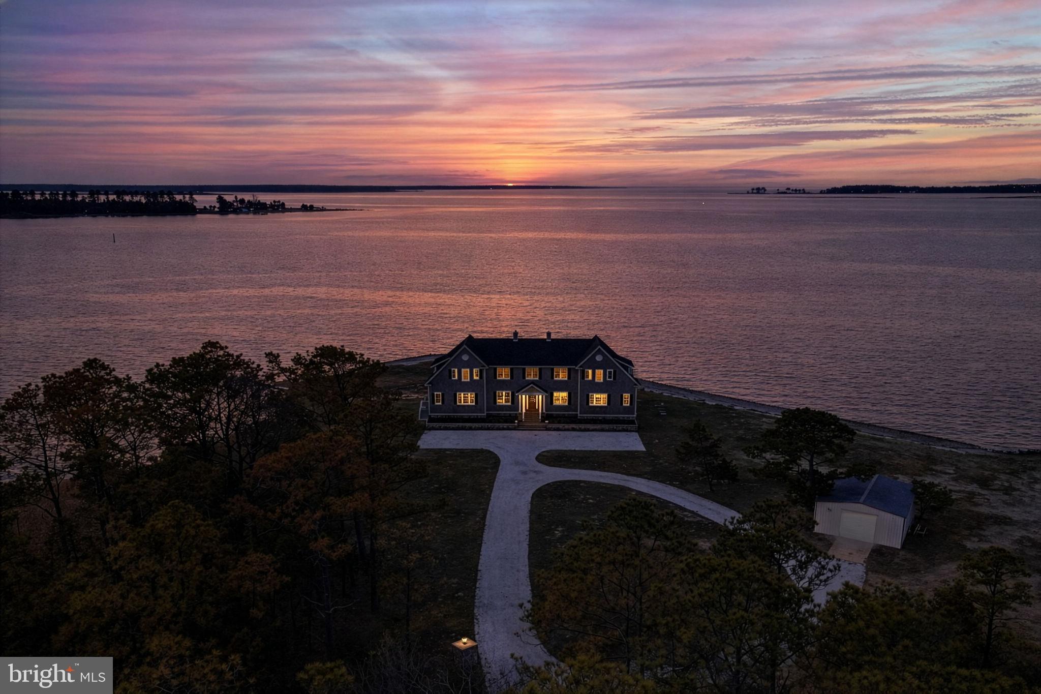 TOWN POINT - Residential