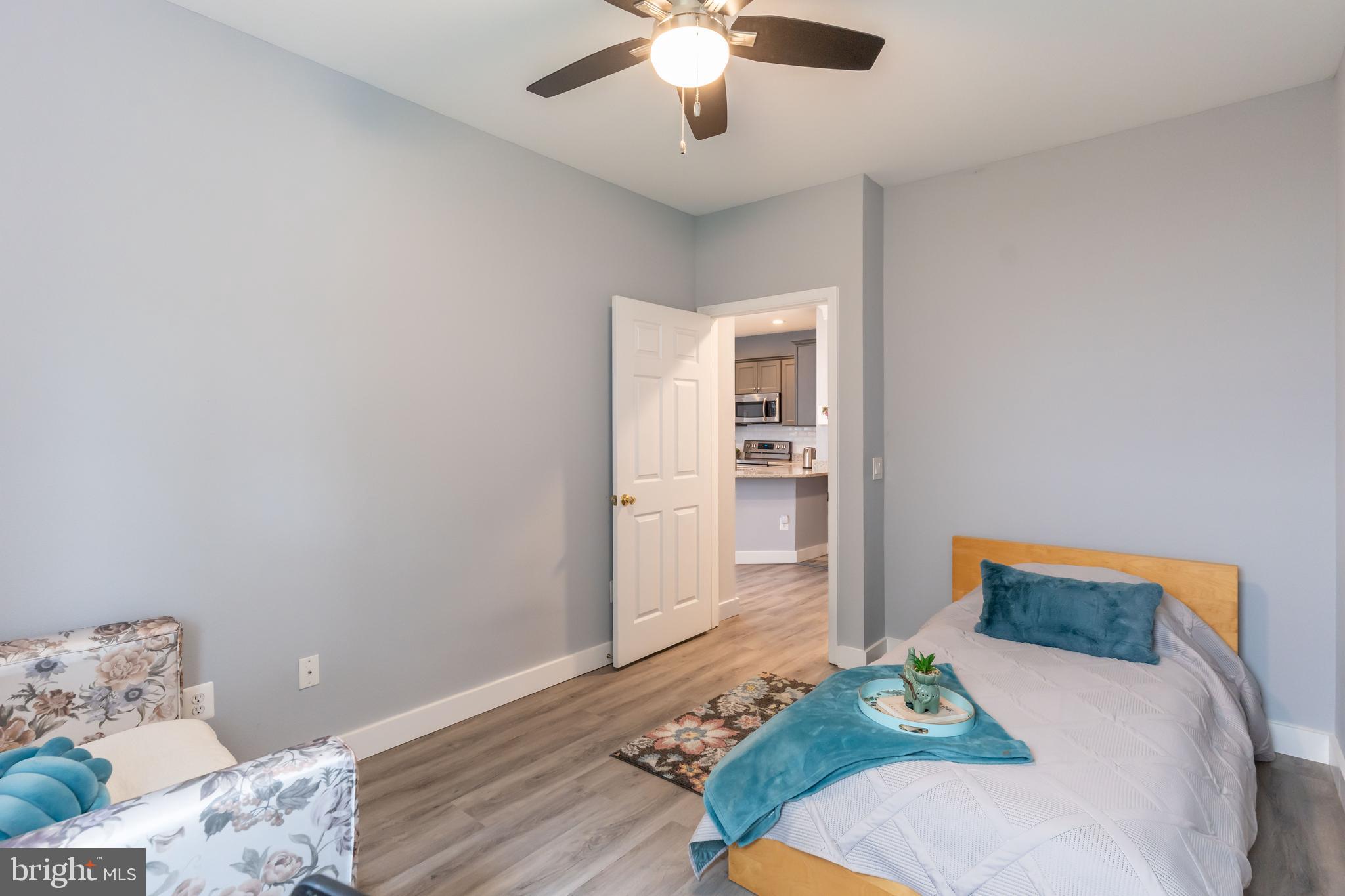 GATES OF MCLEAN - Residential