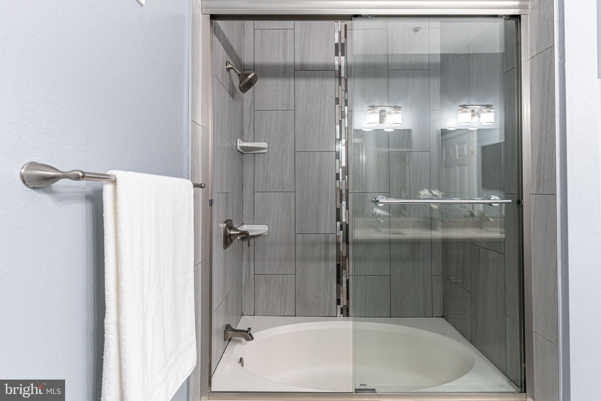 GATES OF MCLEAN - Residential