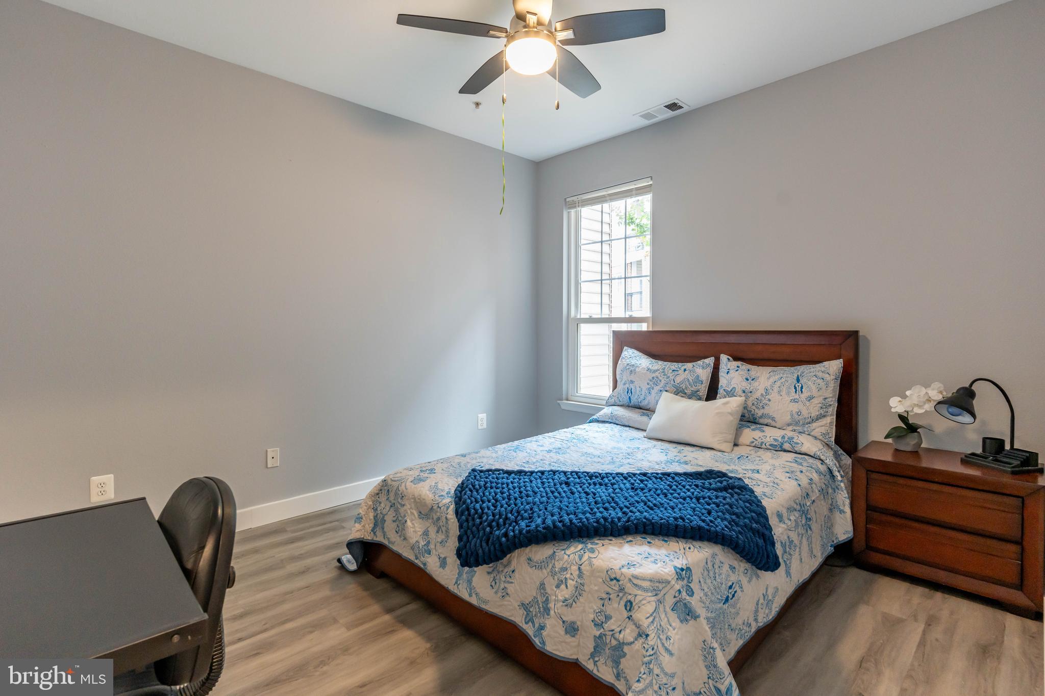 GATES OF MCLEAN - Residential