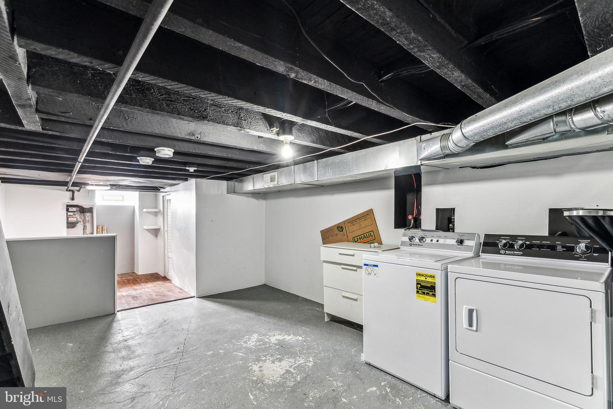 POINT BREEZE - Residential