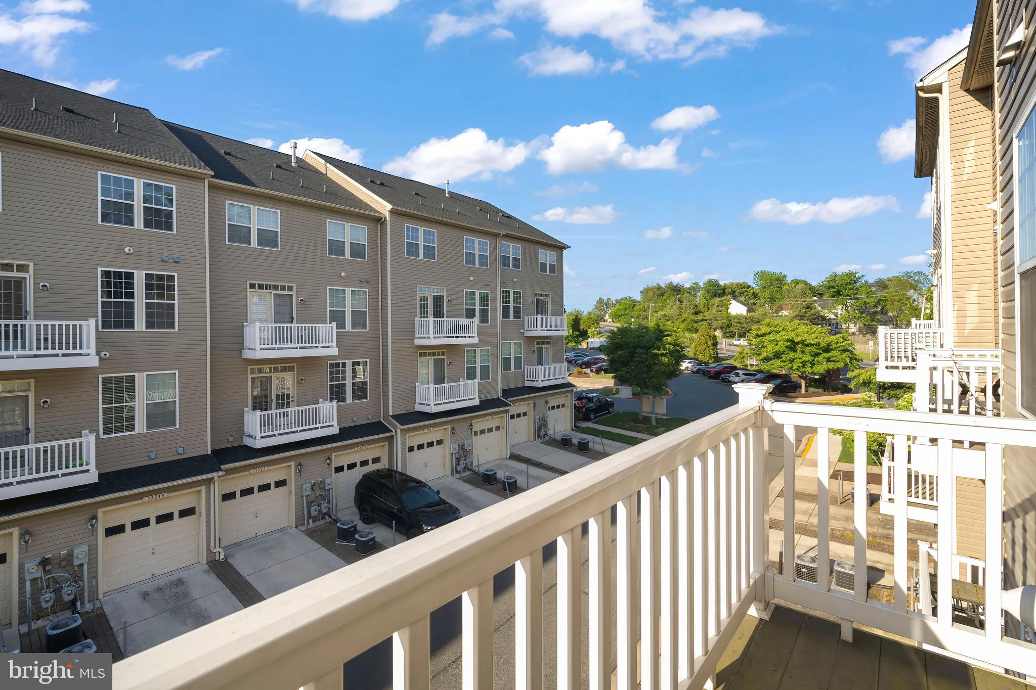 STONEY RUN - Residential