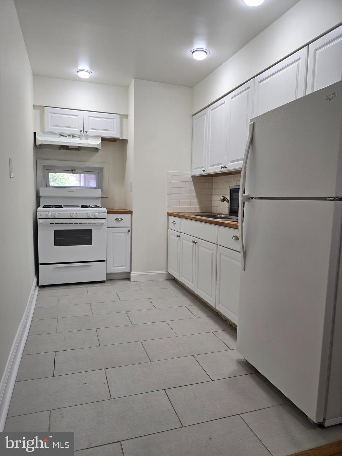 MANTUA - Residential Lease