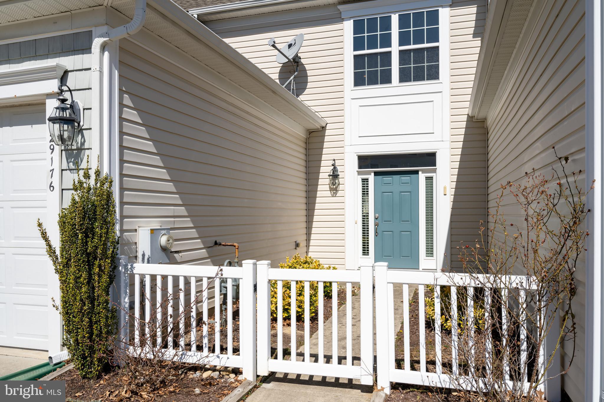 LAKELANDS AT EASTON - Residential