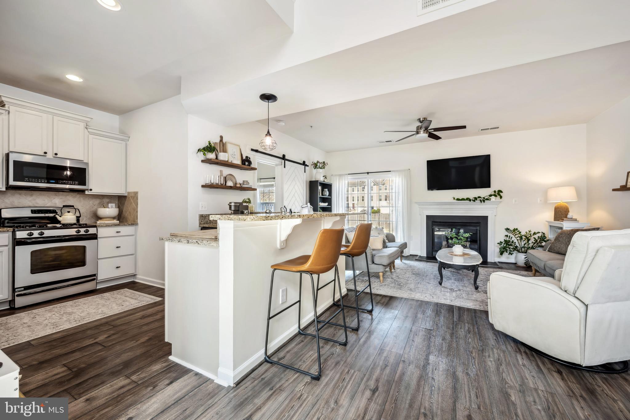 LAKELANDS AT EASTON - Residential