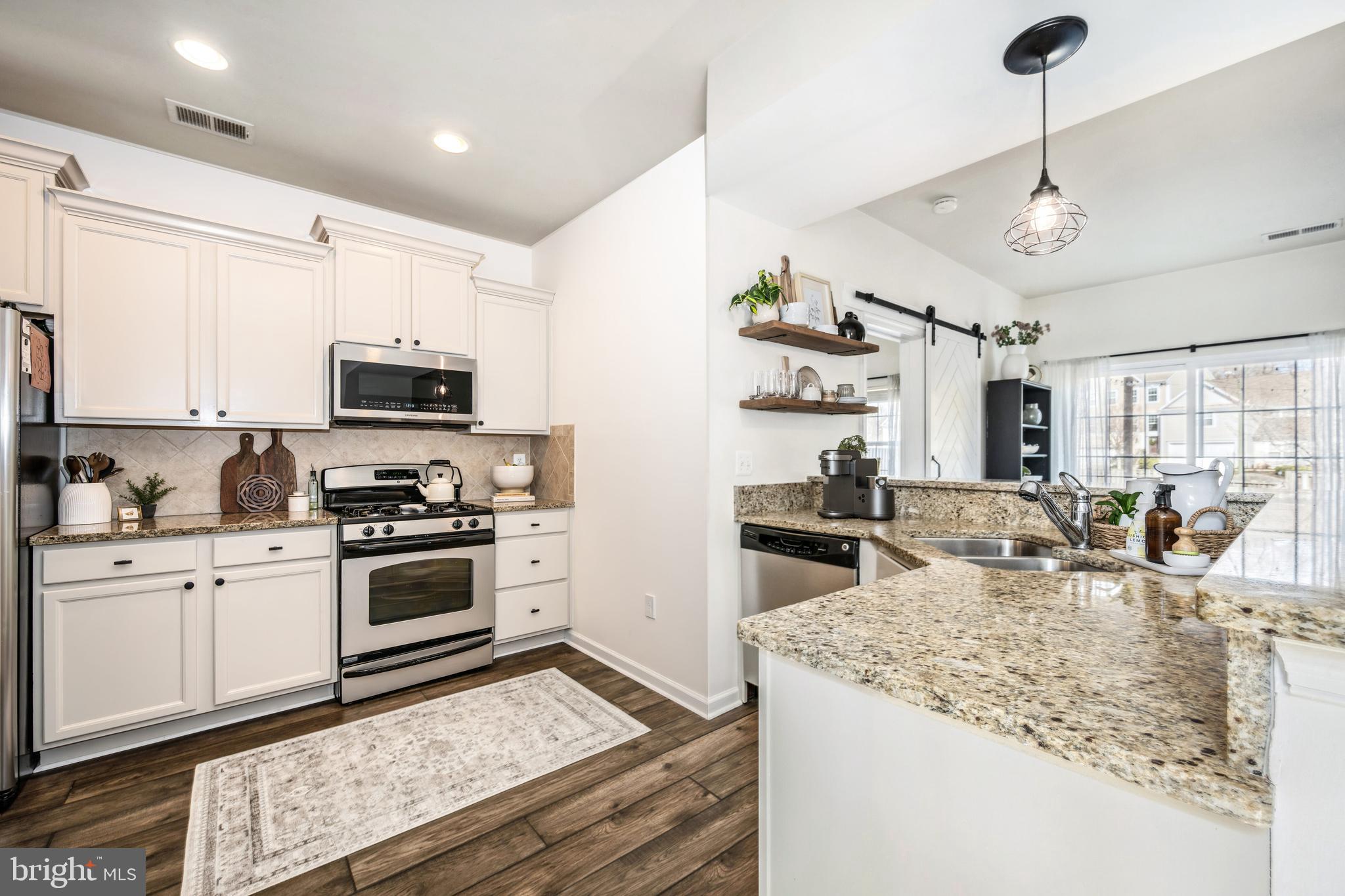 LAKELANDS AT EASTON - Residential