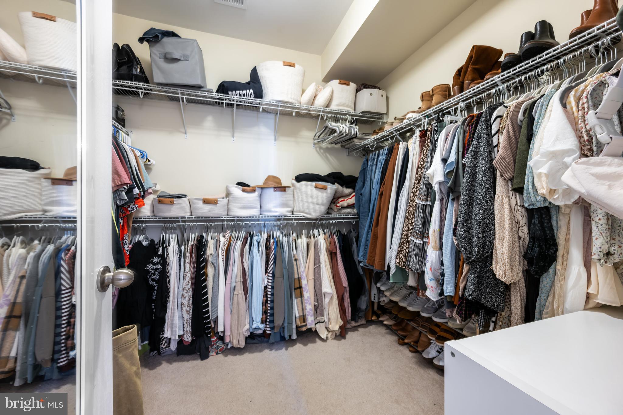 LAKELANDS AT EASTON - Residential