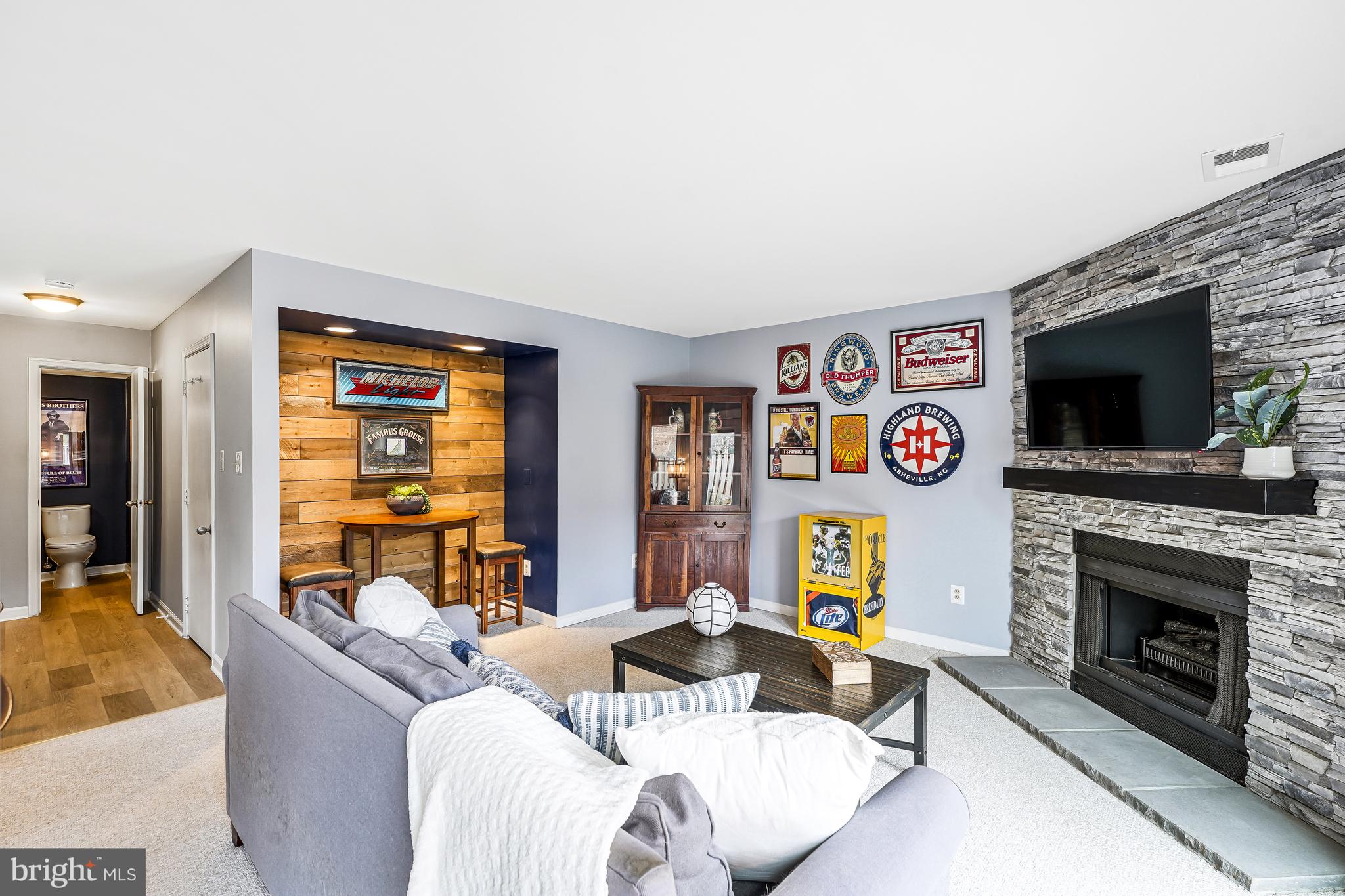 TREEBROOKE CONDOMINIUM - Residential