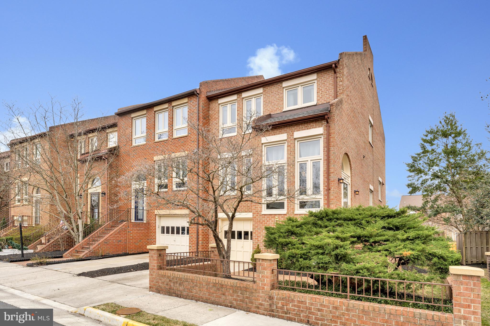 TREEBROOKE CONDOMINIUM - Residential