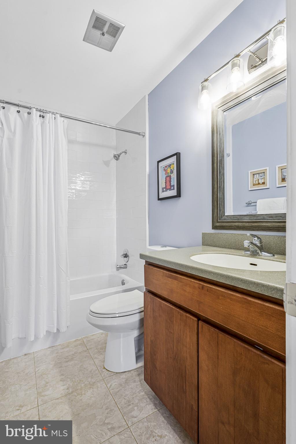 TREEBROOKE CONDOMINIUM - Residential