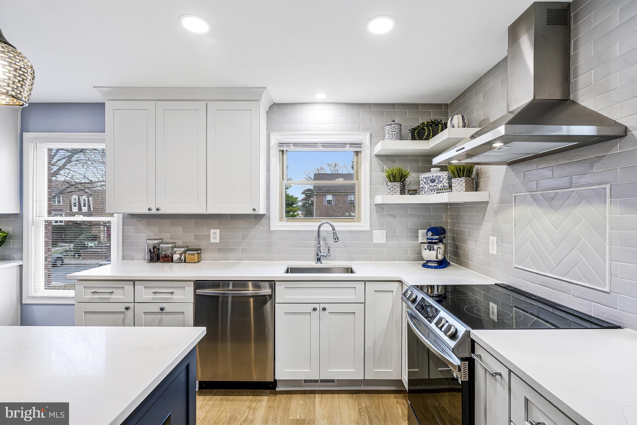 TREEBROOKE CONDOMINIUM - Residential