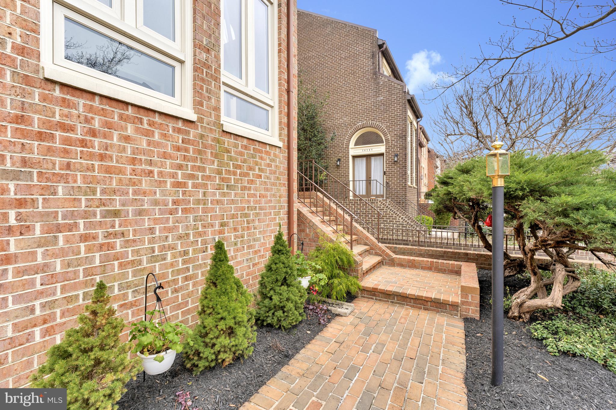 TREEBROOKE CONDOMINIUM - Residential