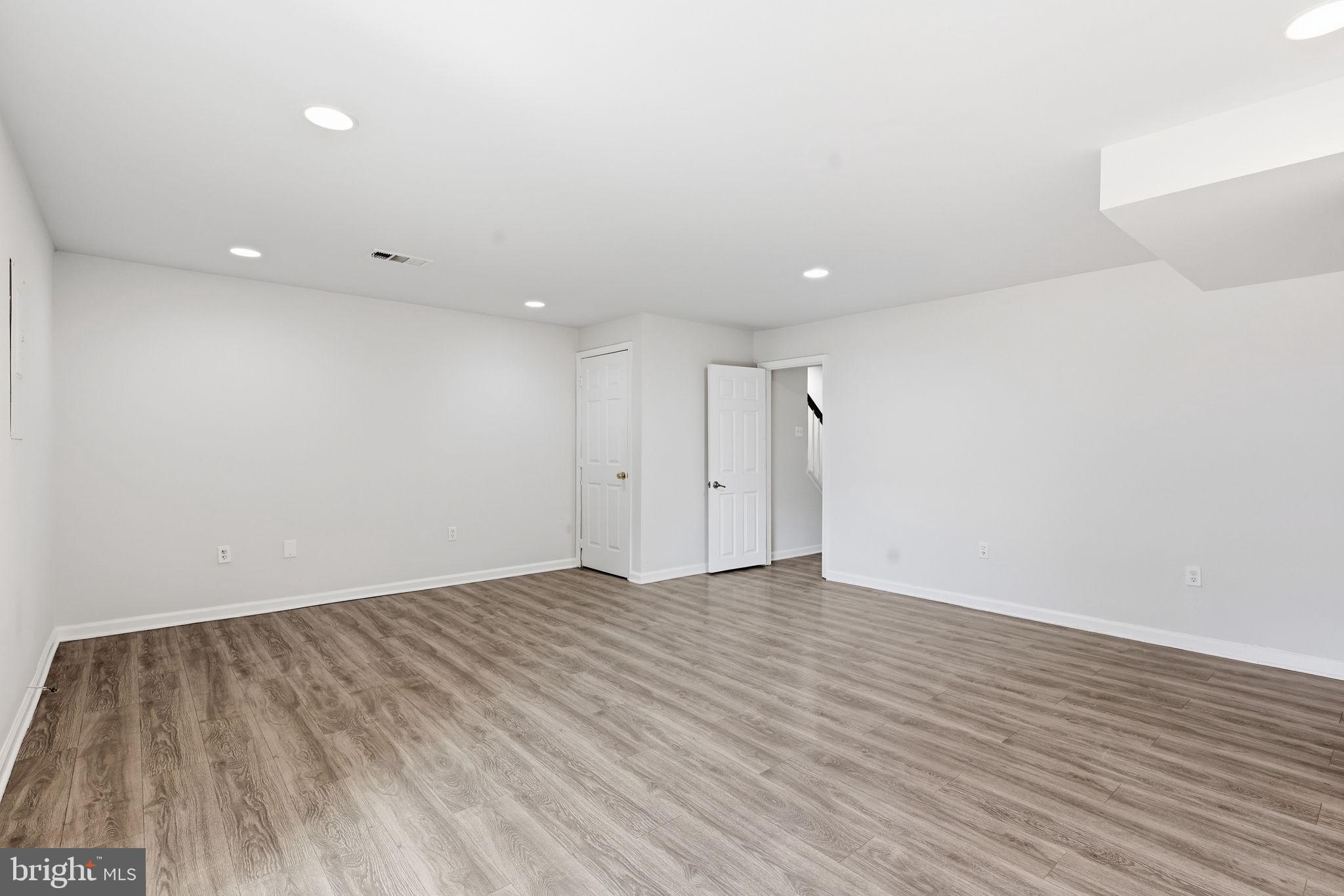 MOSBY RIDGE CONDO - Residential