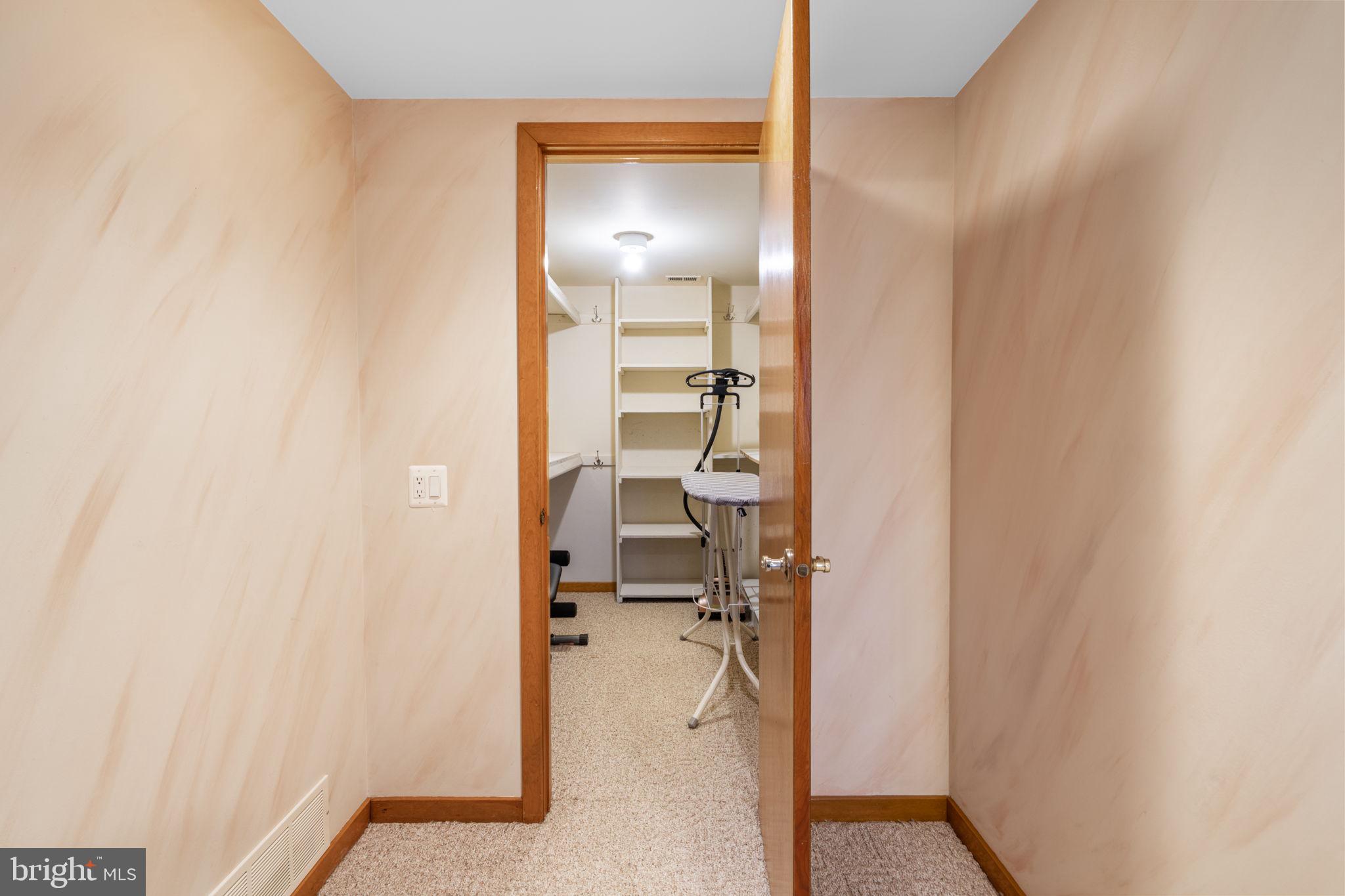 HUNTINGDON VALLEY - Residential Lease