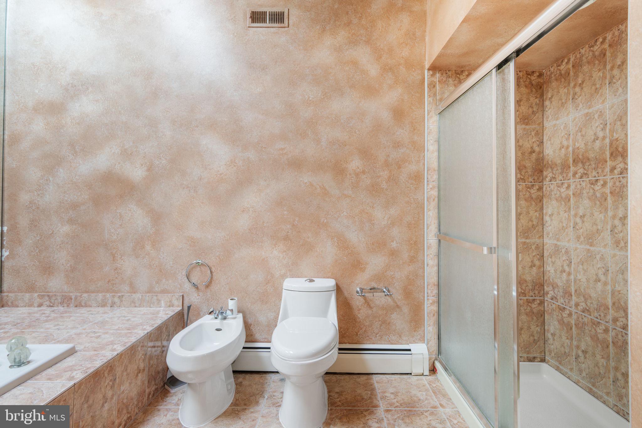 HUNTINGDON VALLEY - Residential Lease