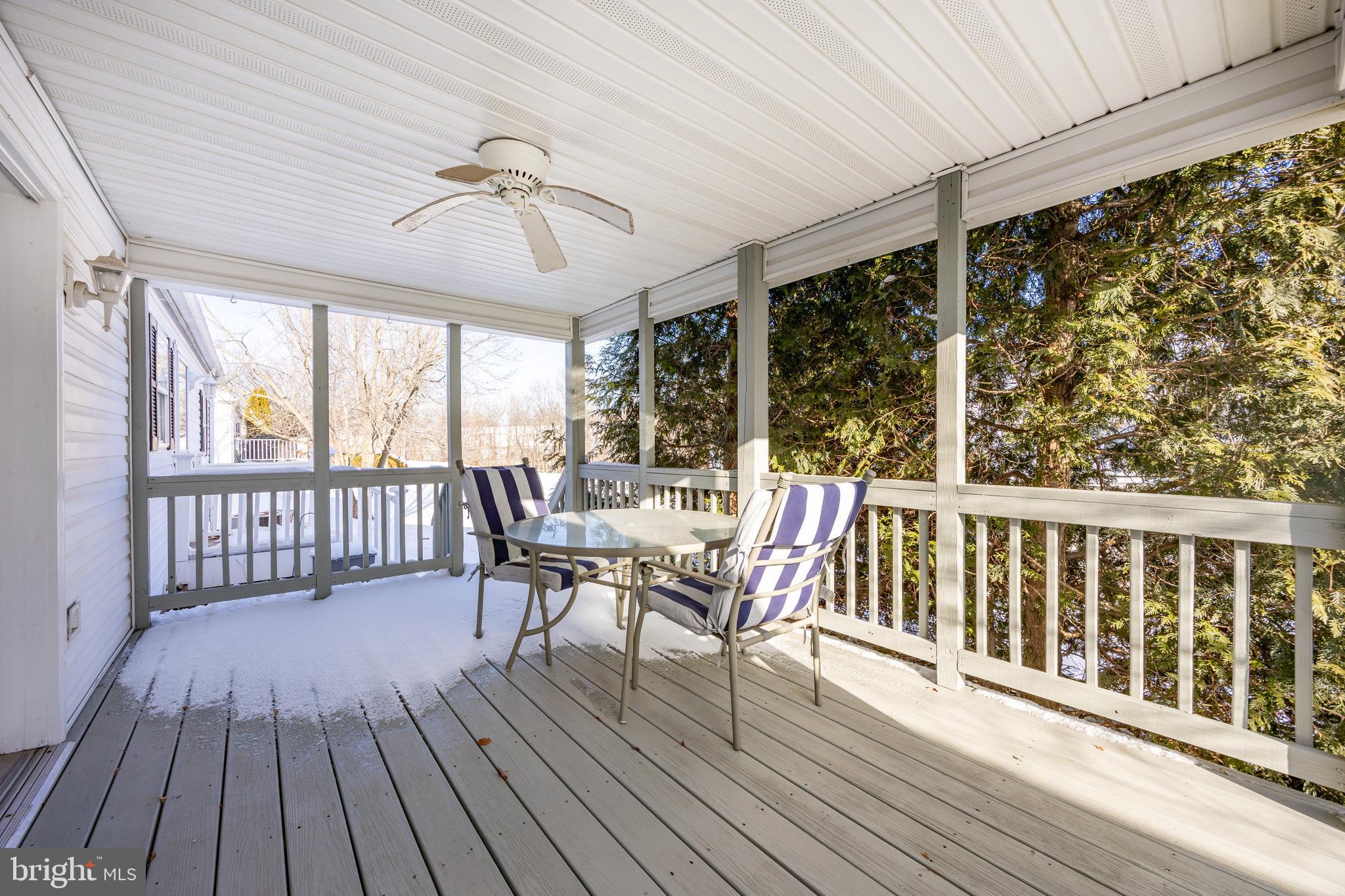 WILLOW RUN - Residential