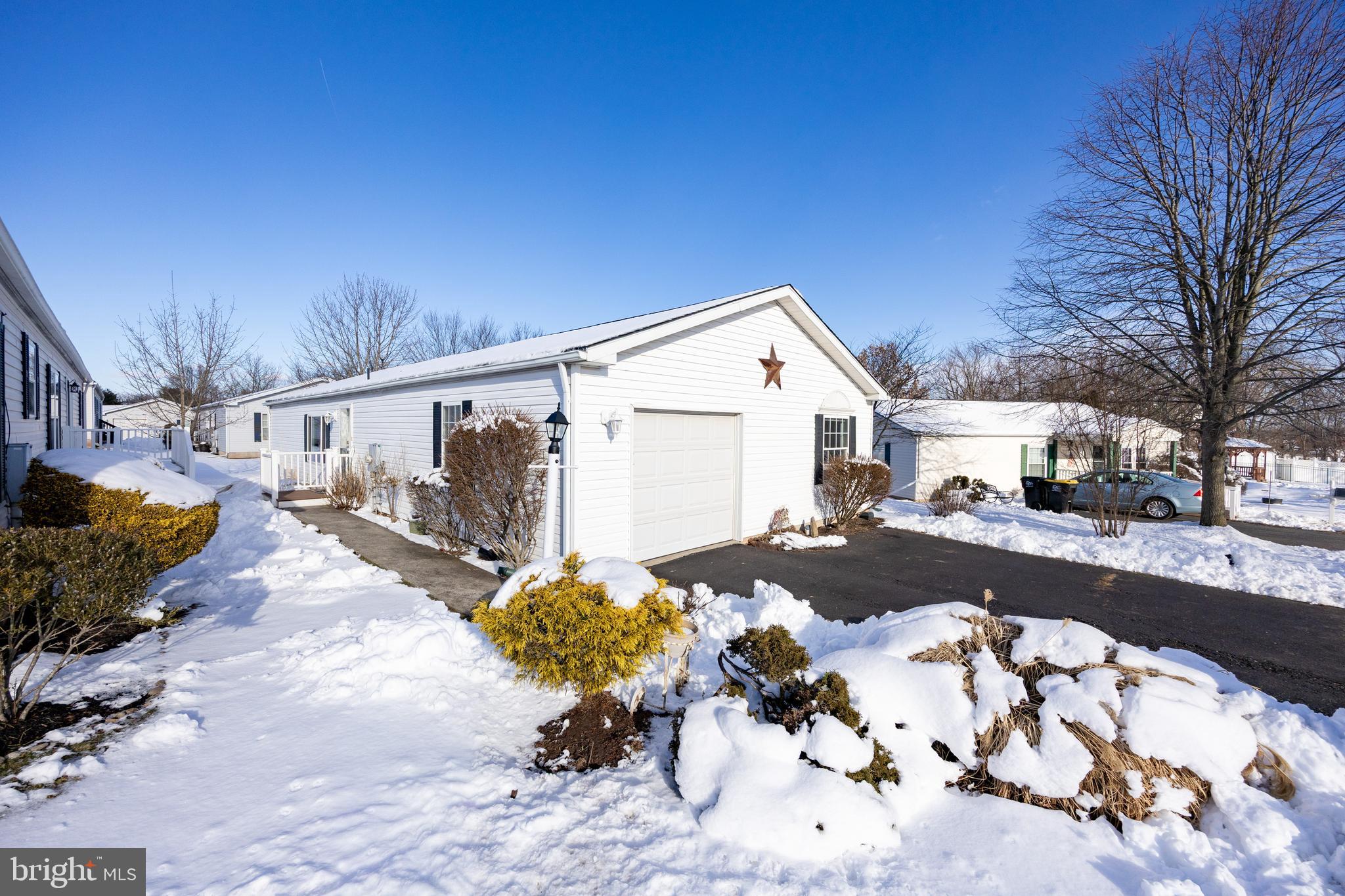 WILLOW RUN - Residential