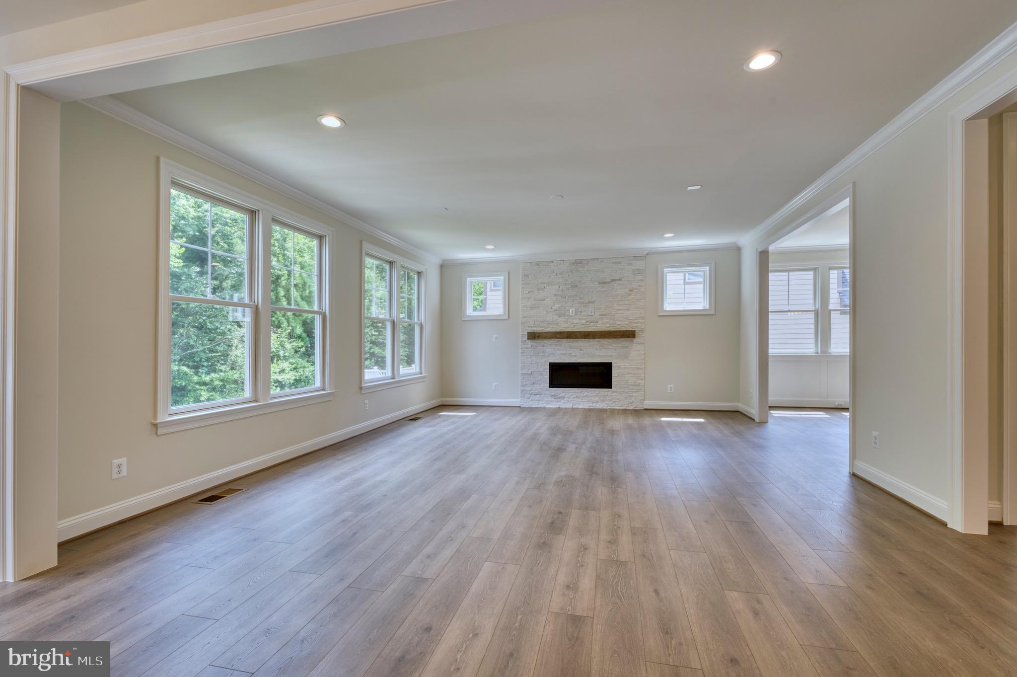 ROSEMONT - Residential