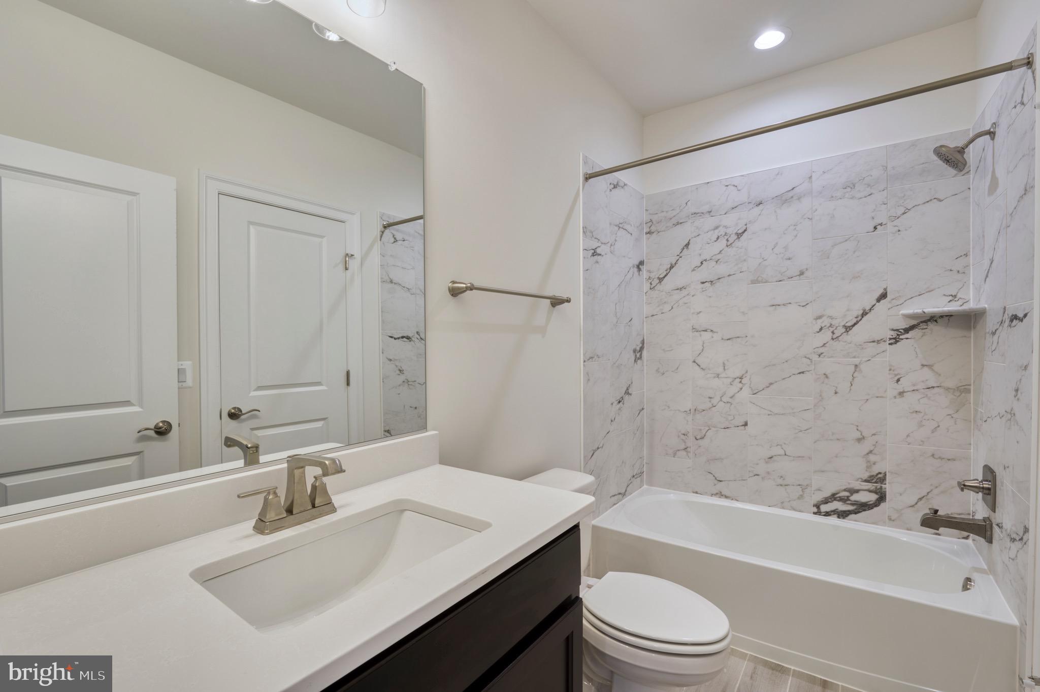 ROSEMONT - Residential