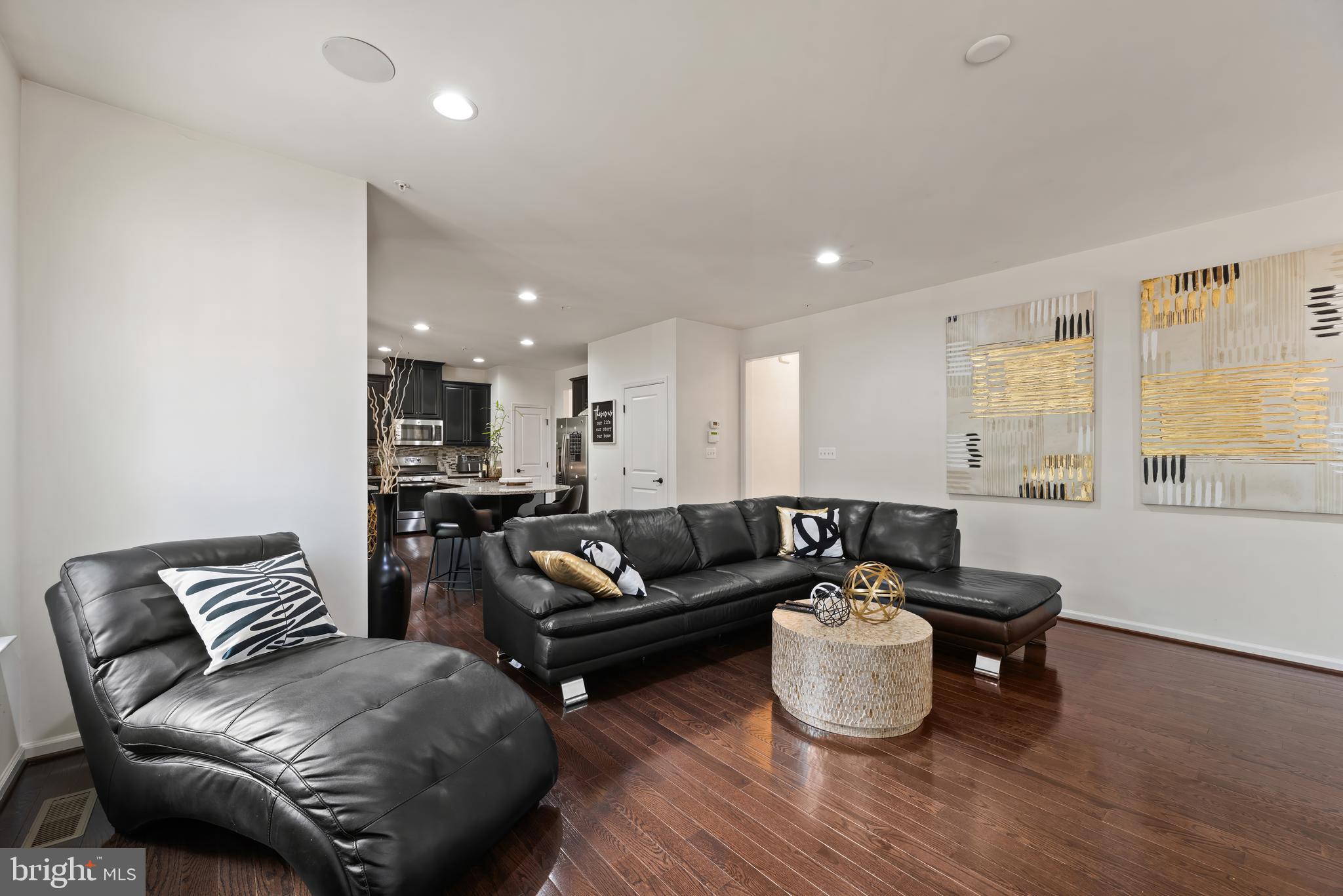 POTOMAC SHORES - Residential