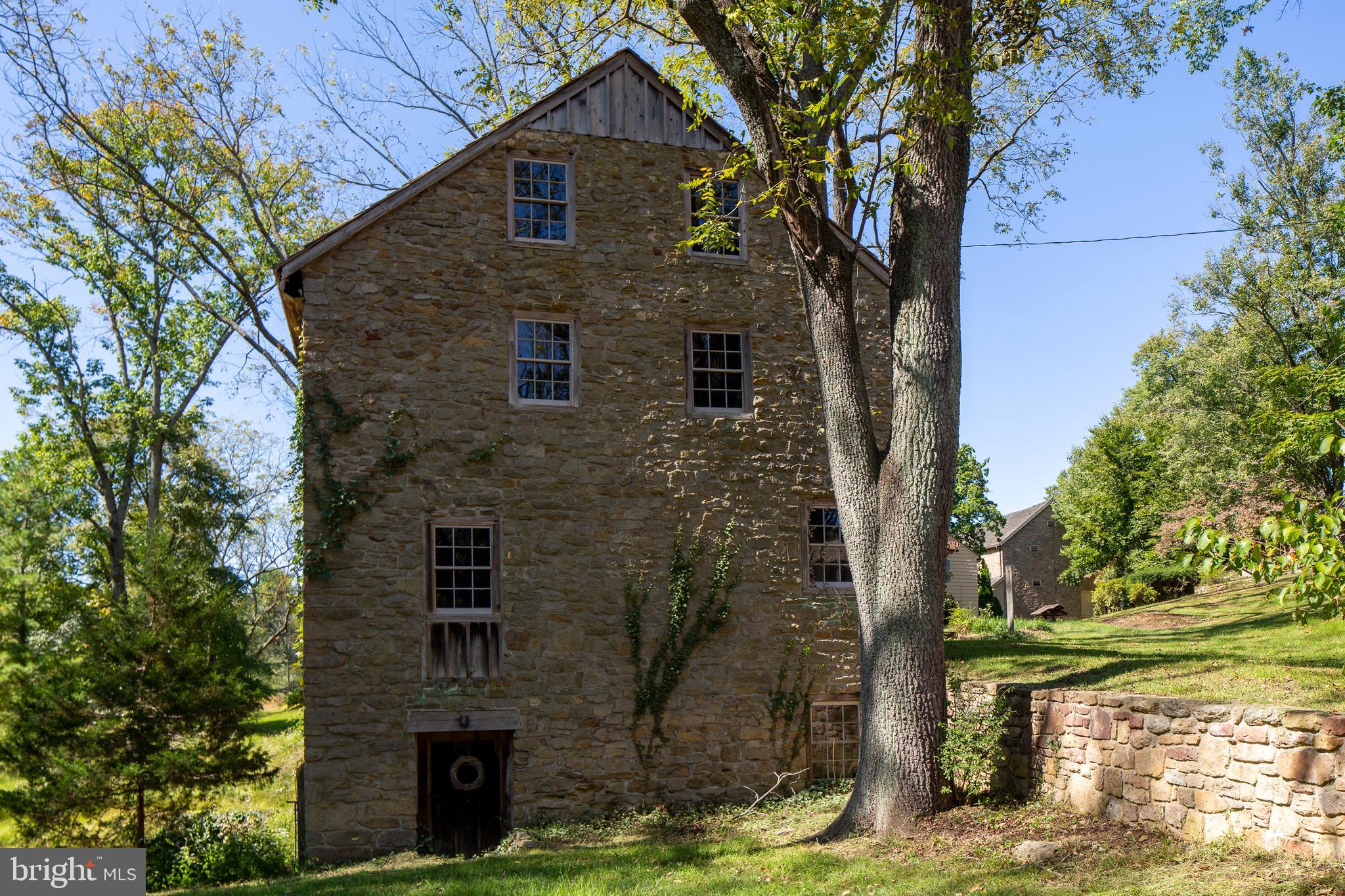 SPRING VALLEY - Residential