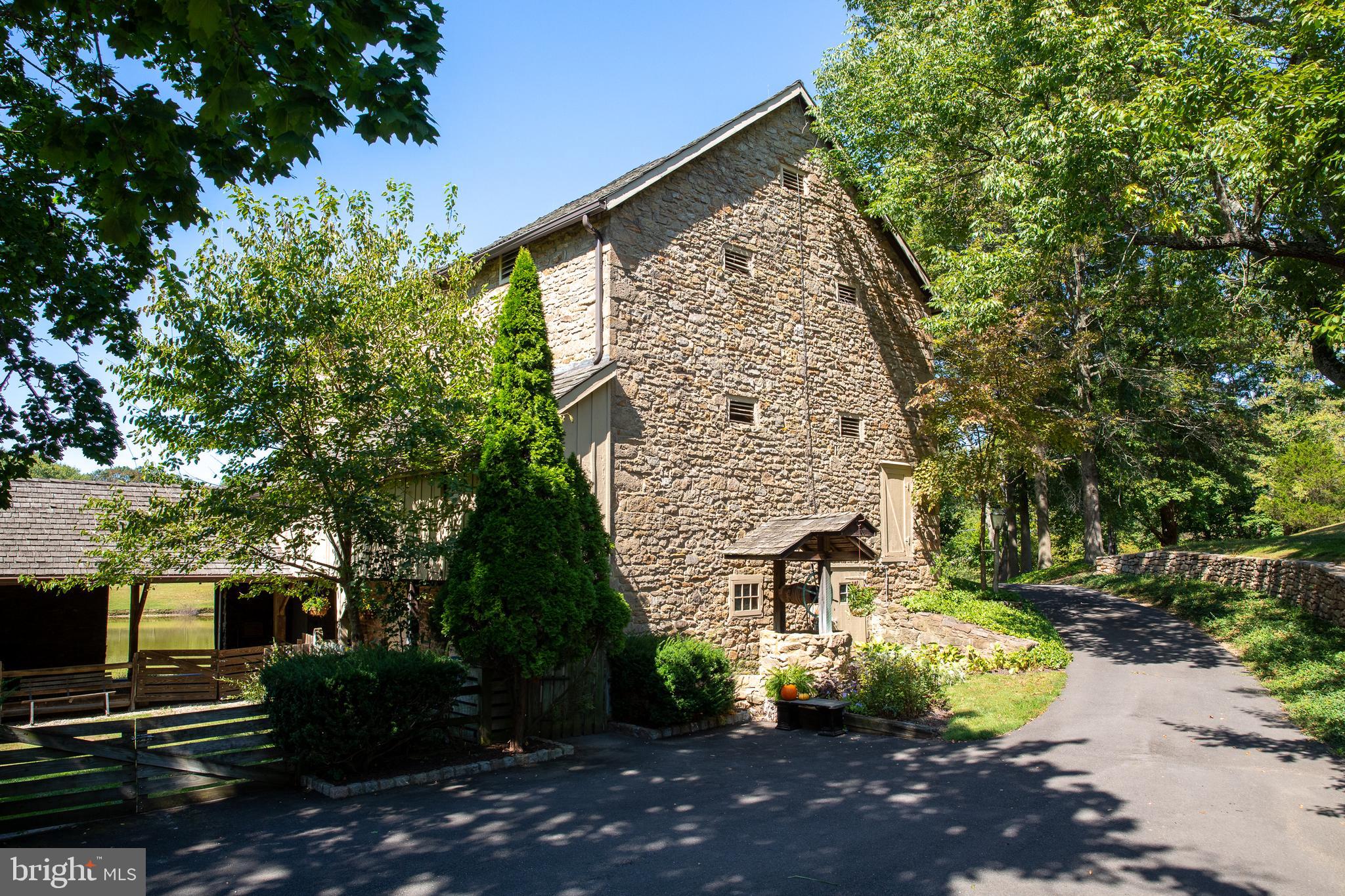 SPRING VALLEY - Residential