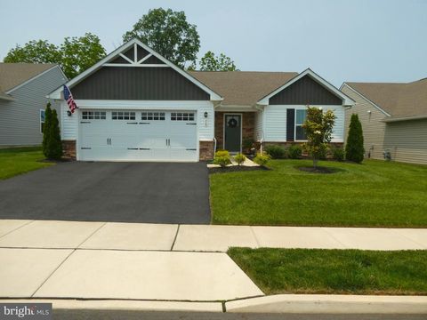 18 SENATORS WAY BERLIN NJ 08009
