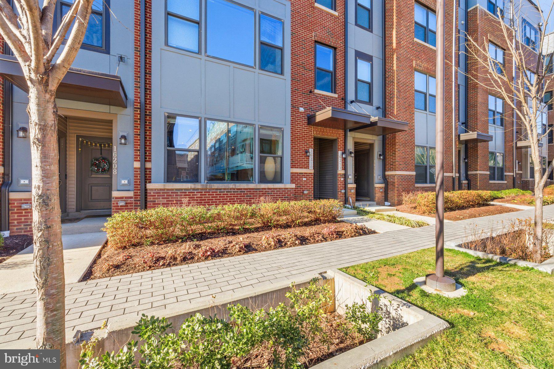 WESTSIDE AT SHADY GROVE METRO - Residential