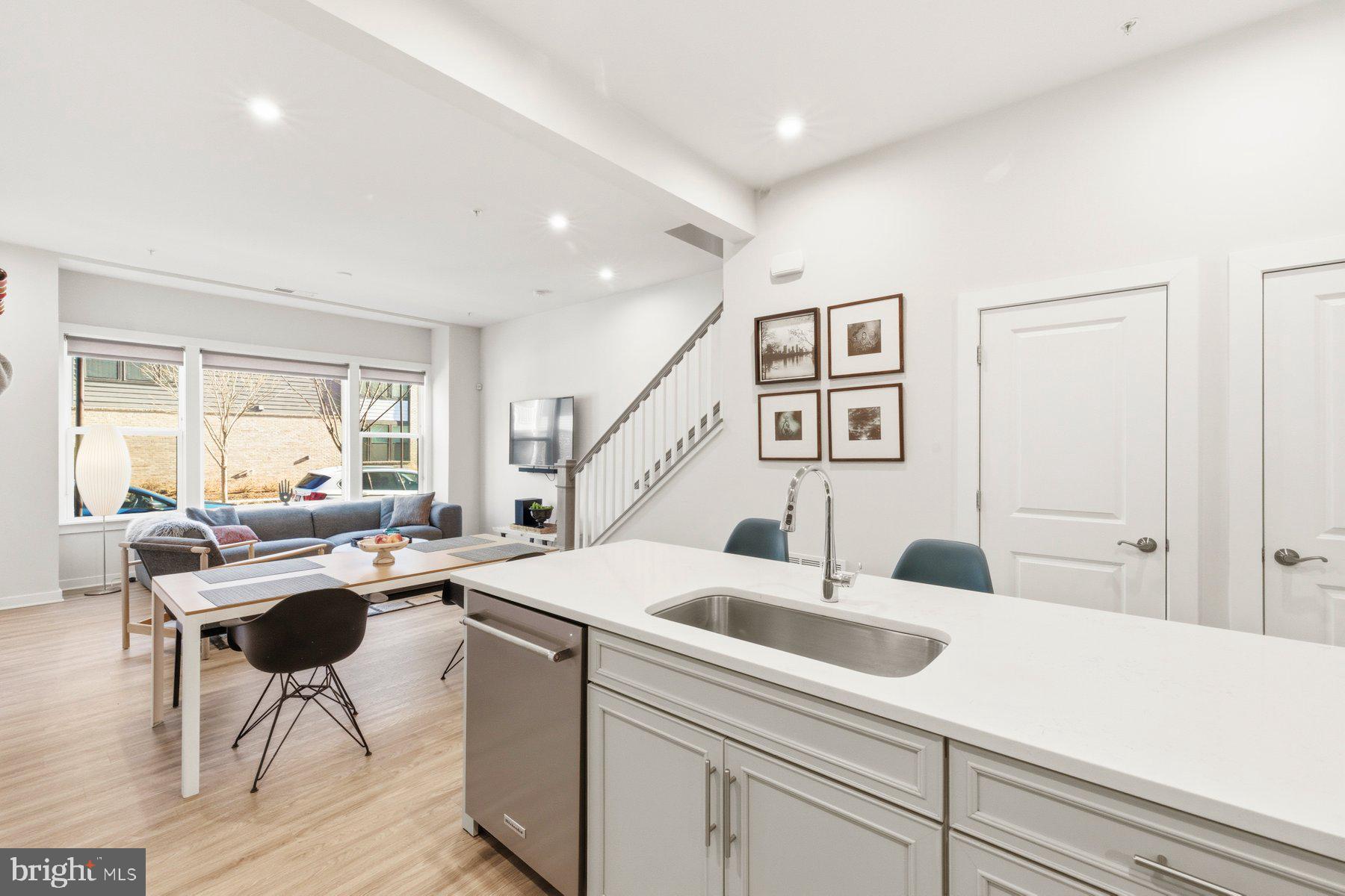 WESTSIDE AT SHADY GROVE METRO - Residential