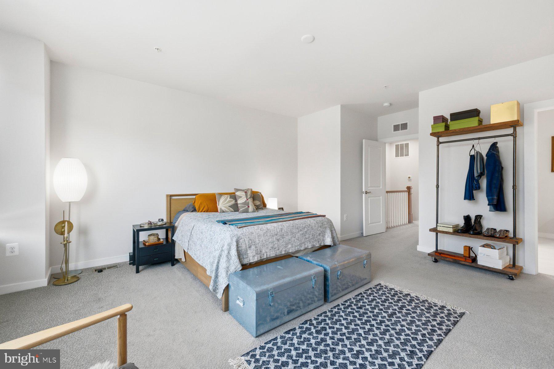 WESTSIDE AT SHADY GROVE METRO - Residential