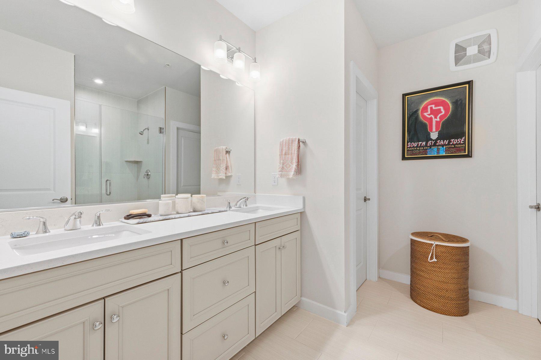 WESTSIDE AT SHADY GROVE METRO - Residential