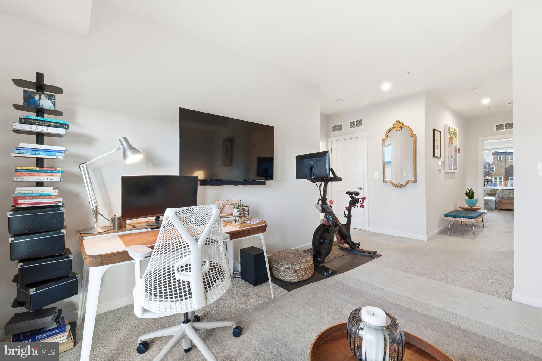 WESTSIDE AT SHADY GROVE METRO - Residential