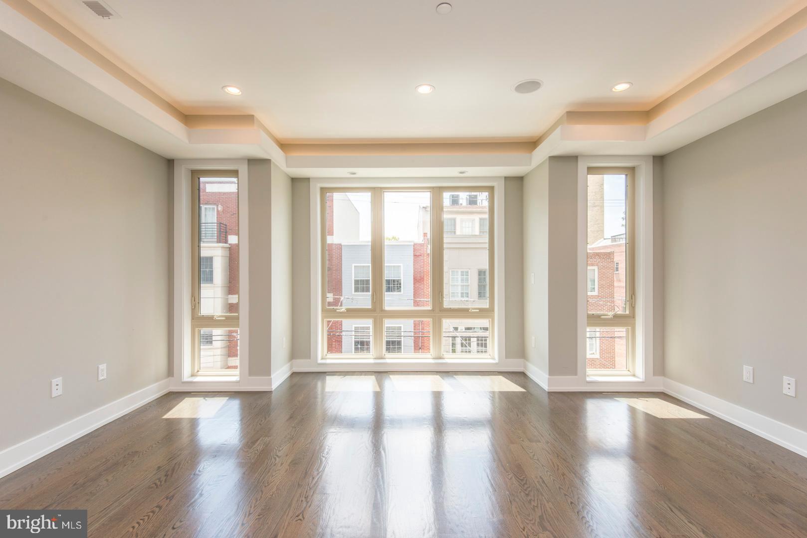 GRADUATE HOSPITAL - Residential Lease