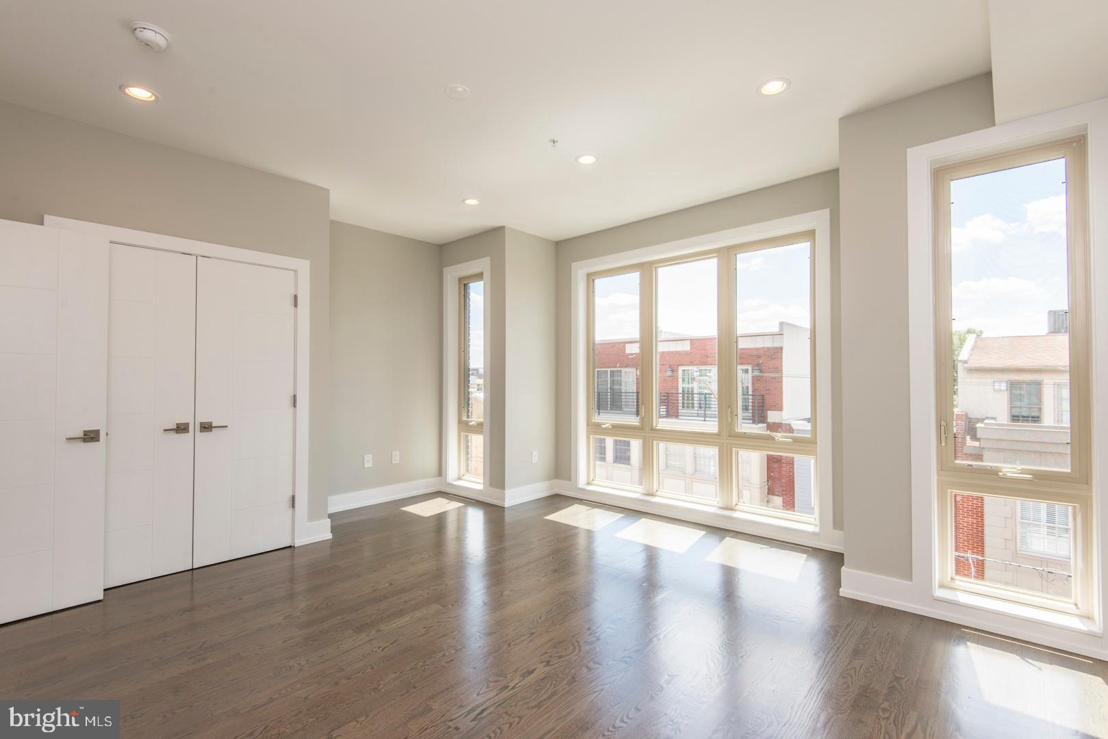 GRADUATE HOSPITAL - Residential Lease