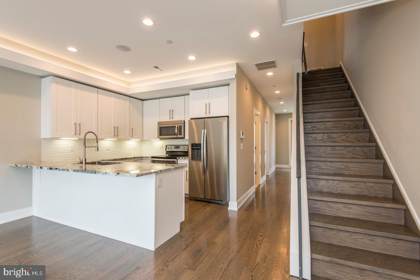 GRADUATE HOSPITAL - Residential Lease