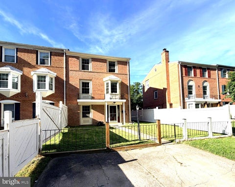 Photo of 7908 Central Park Circle, ALEXANDRIA, VA 22309 (MLS # VAFX2342526)
