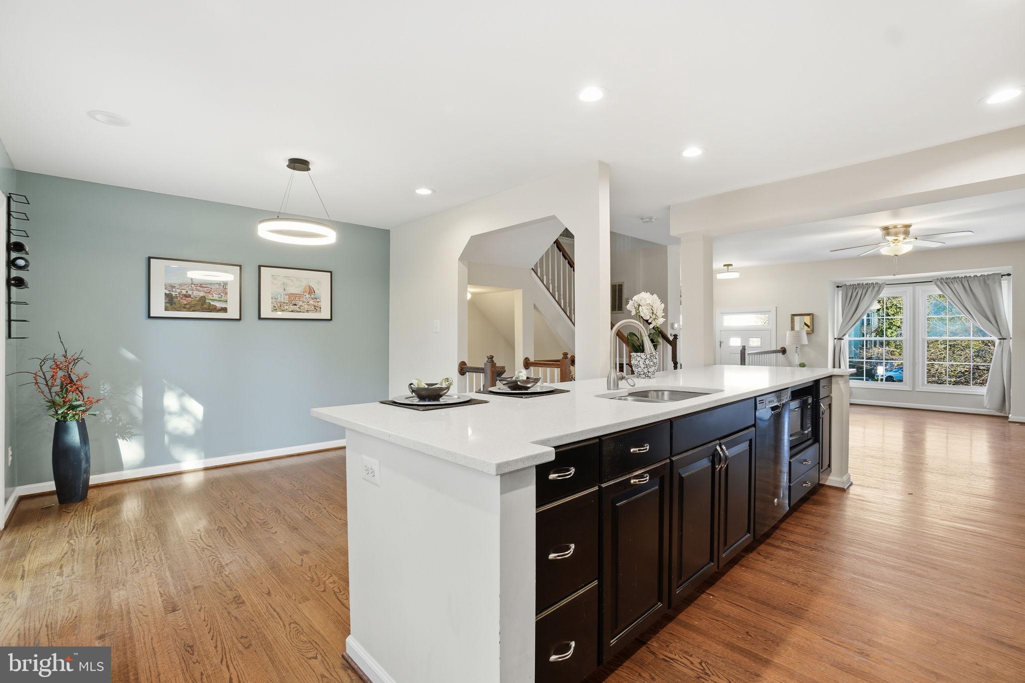 711 HERNDON WOODS COURT